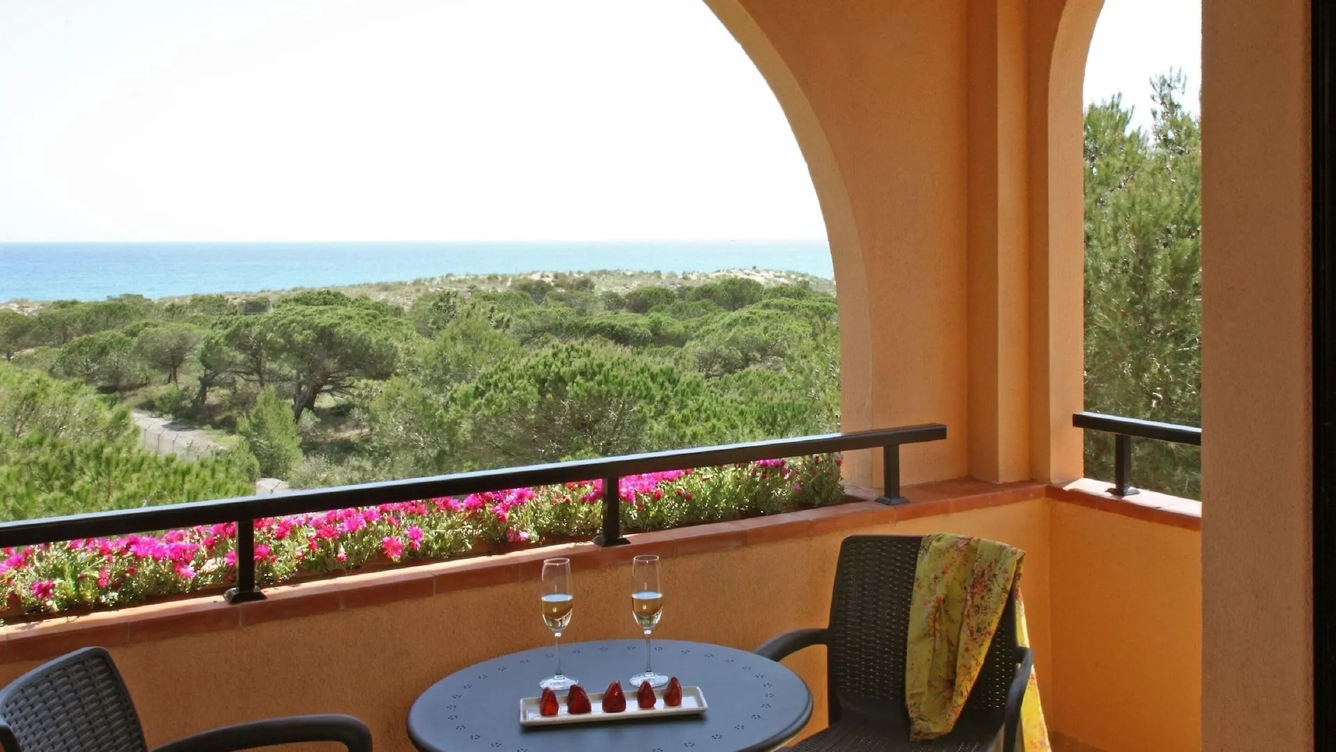 La Costa Hotel Golf & Beach Resort Pals