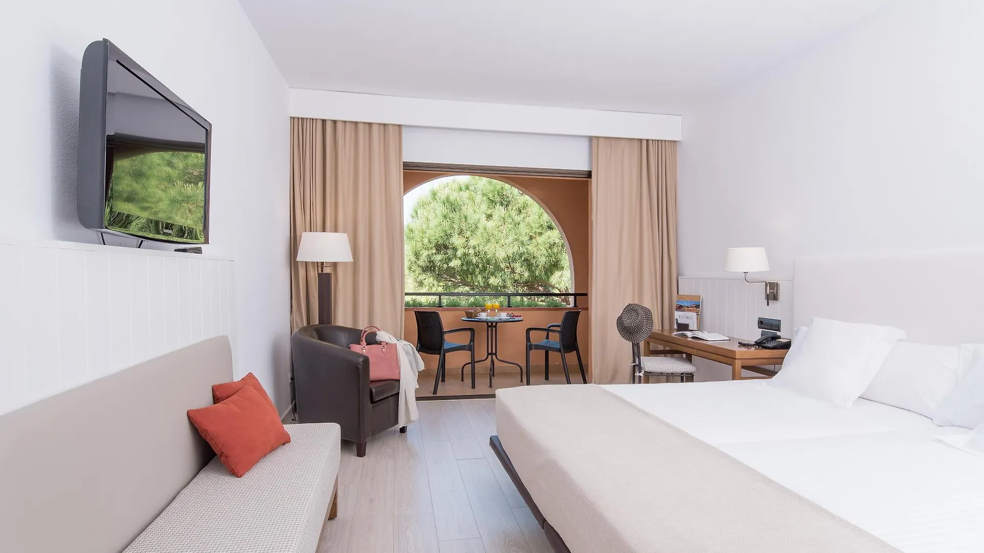 La Costa Hotel Golf & Beach Resort Pals