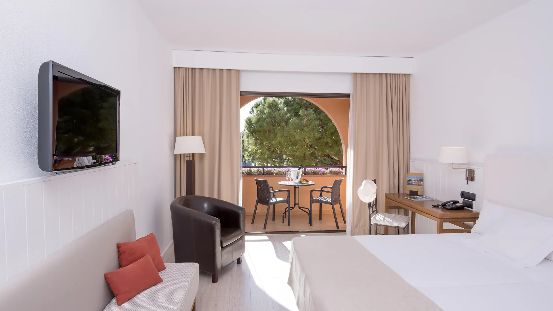 ****  La Costa Hotel Golf & Beach Resort Pals İspanya